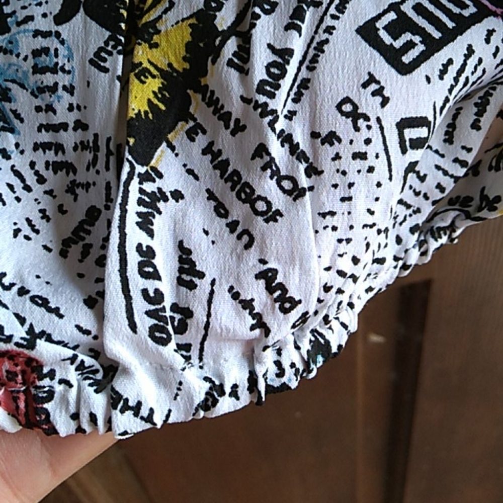 Nwt Newsprint Crop Top (L) - Picture 5 of 5